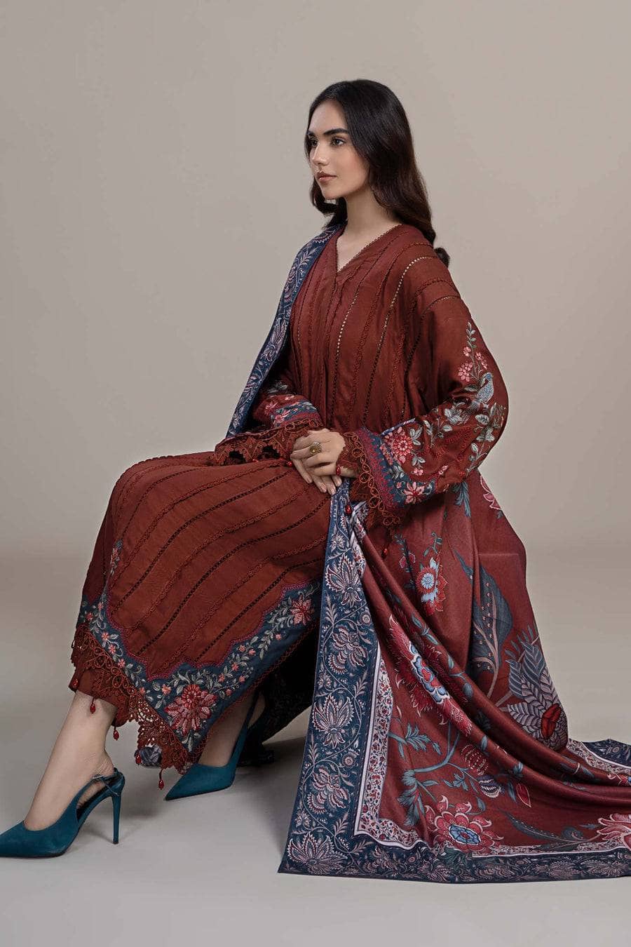 img_maria_b_m_prints_vol2_23_awwal_boutique