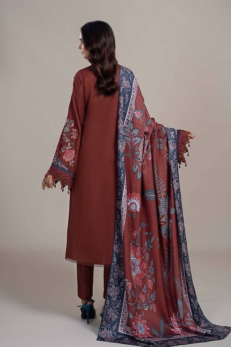 img_maria_b_m_prints_vol2_23_awwal_boutique