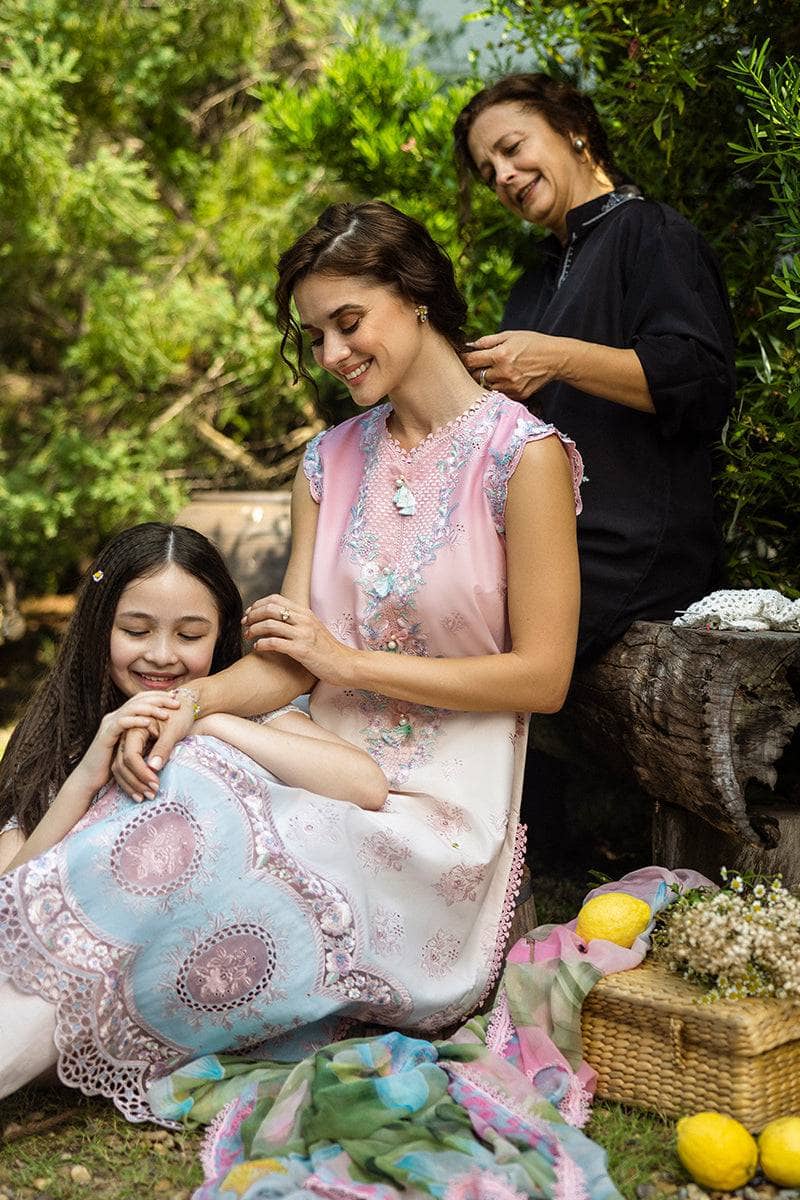 img_mushq_solace_chikankari_awwal_boutique