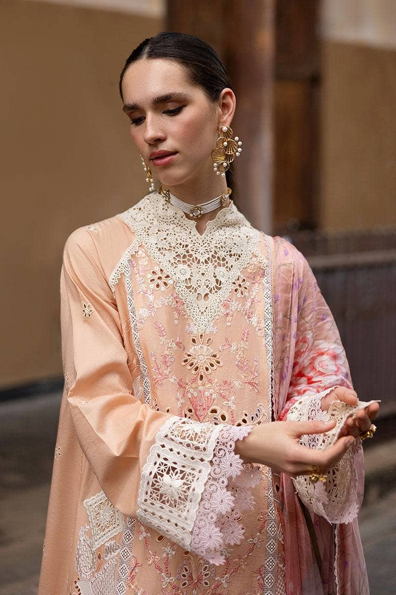 Restocked/Mushq Manaram Lawn 25/Dreamlike Vibe/Peach