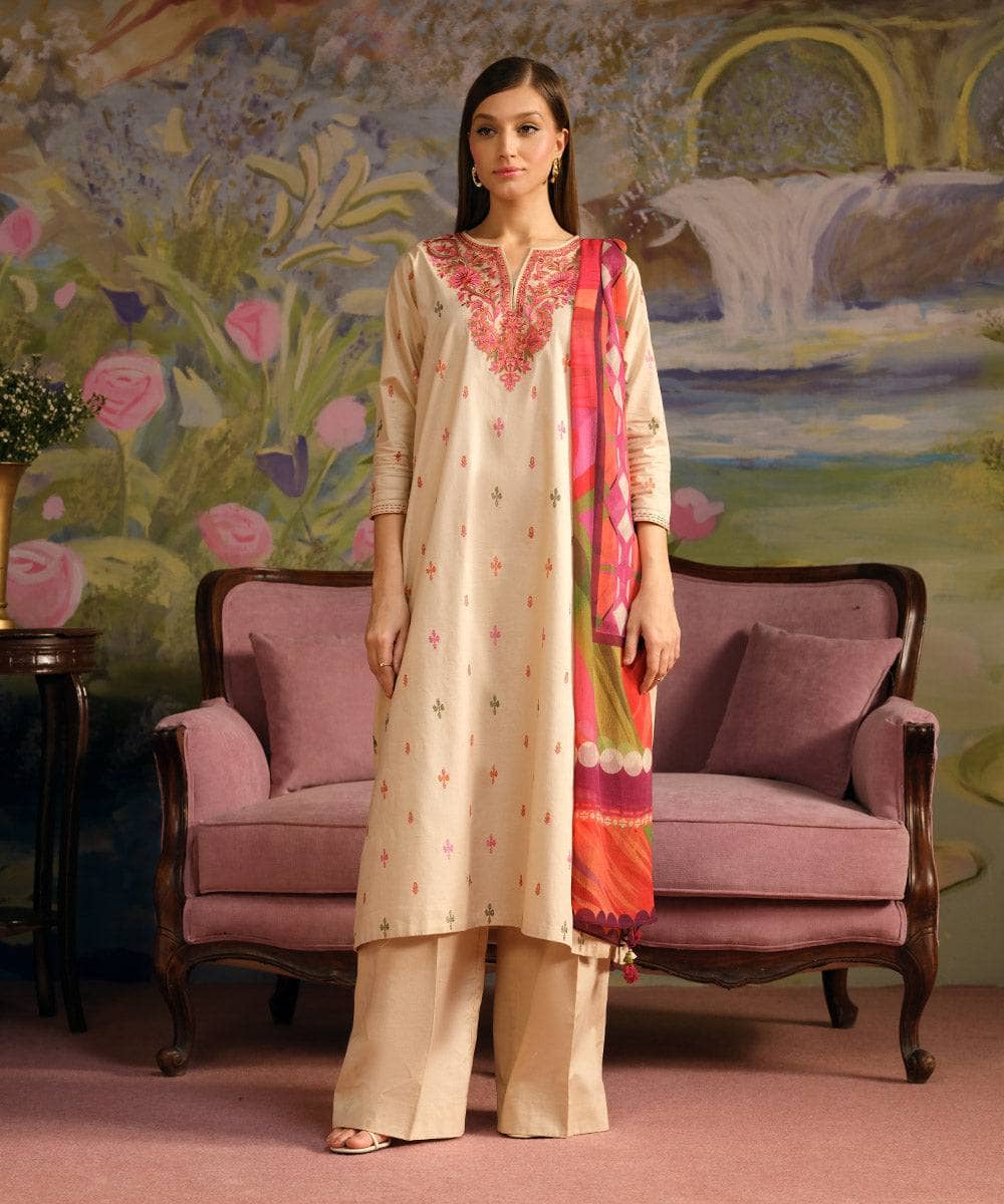 img_sapphire_lawn_24_awwal_boutique