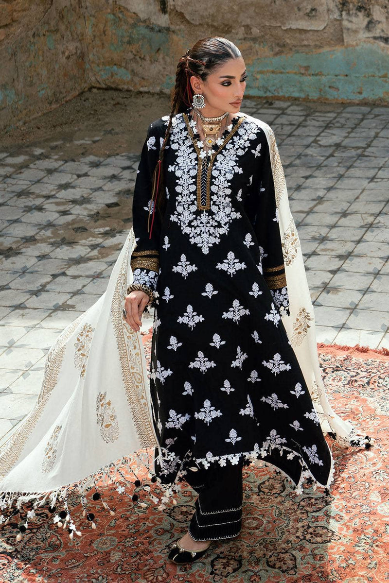 img_gul_ahmed_luxe_winter_awwal_boutique