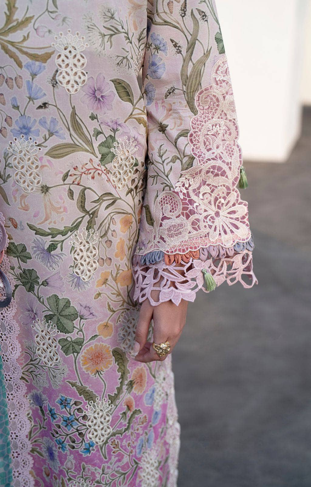 img_ajr_couture_awwal_boutique