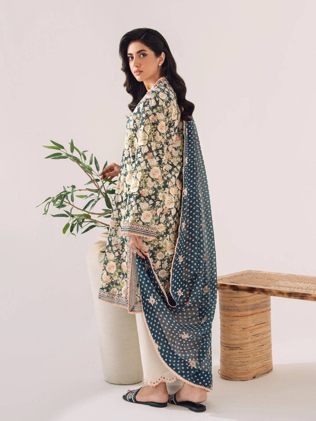 img_sable_vogue_lawn_23_awwal_boutique