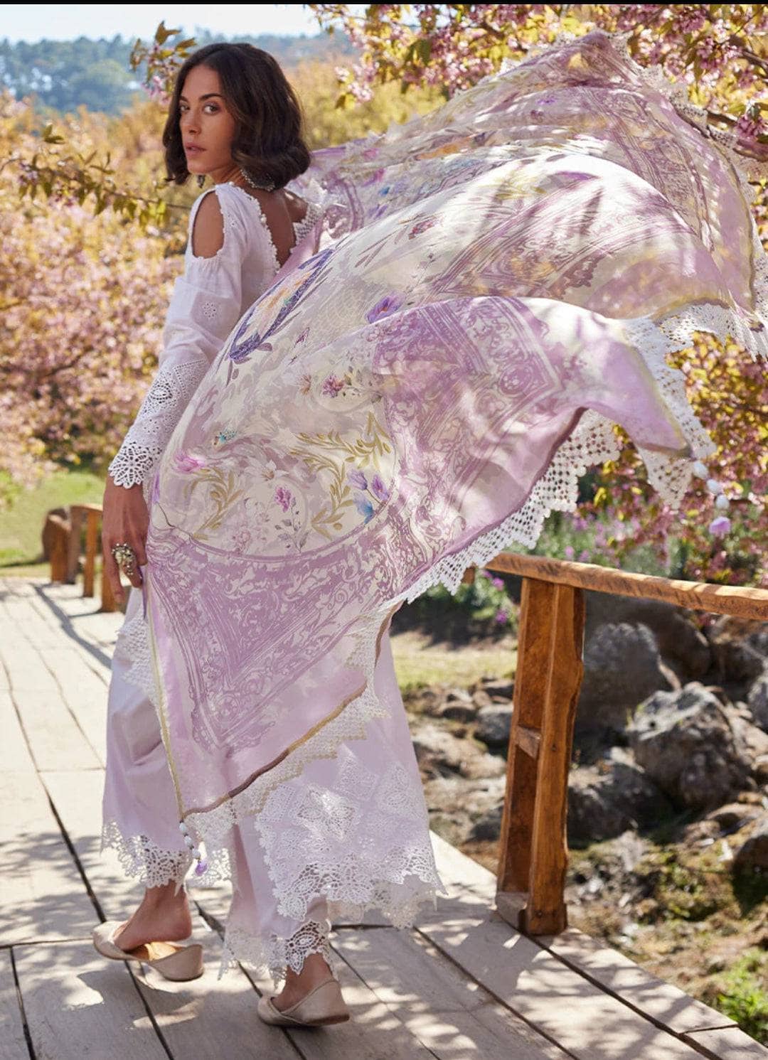 img_lawnkari_lawn_23_awwal_boutique