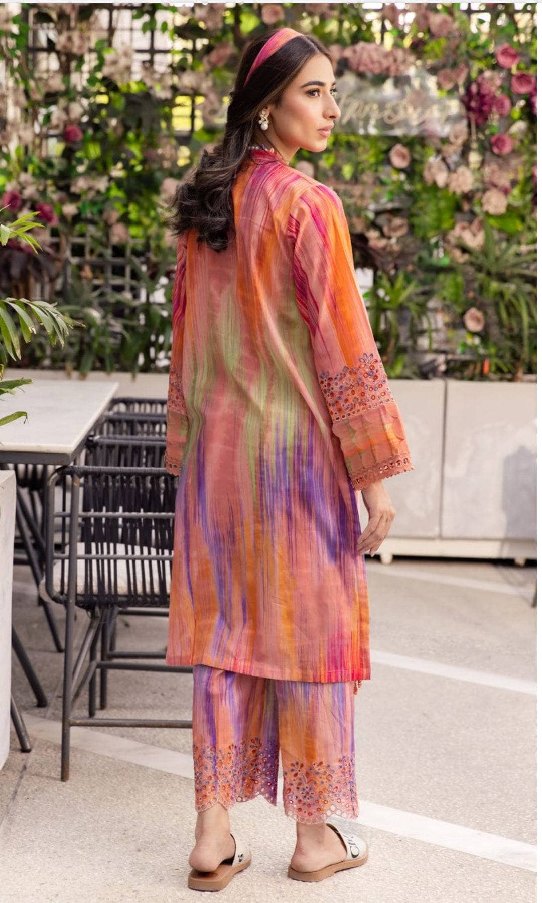 img_nureh_ballerina_chinakari_lawn_awwal_boutique