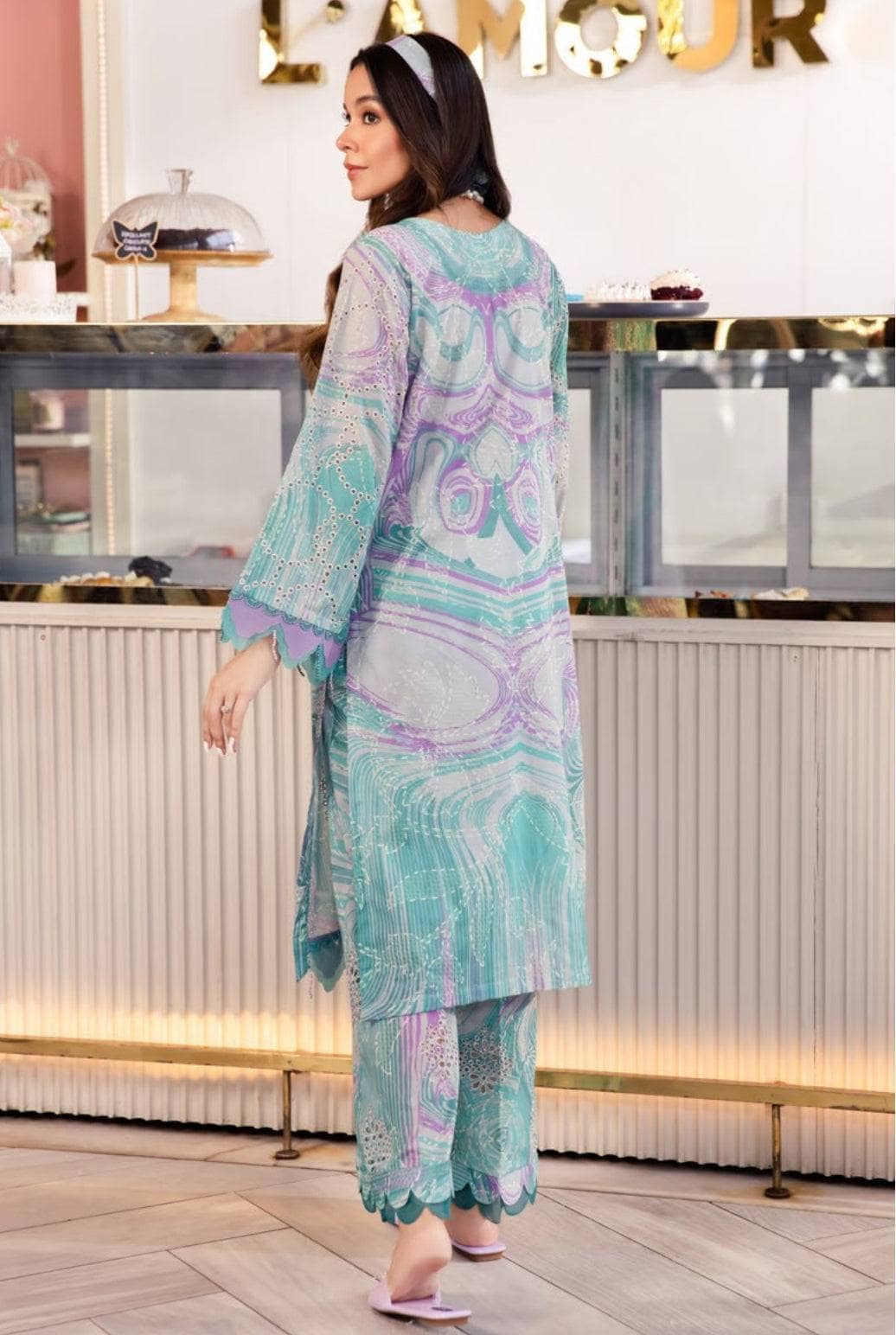 img_nureh_ballerina_chinakari_lawn_awwal_boutique