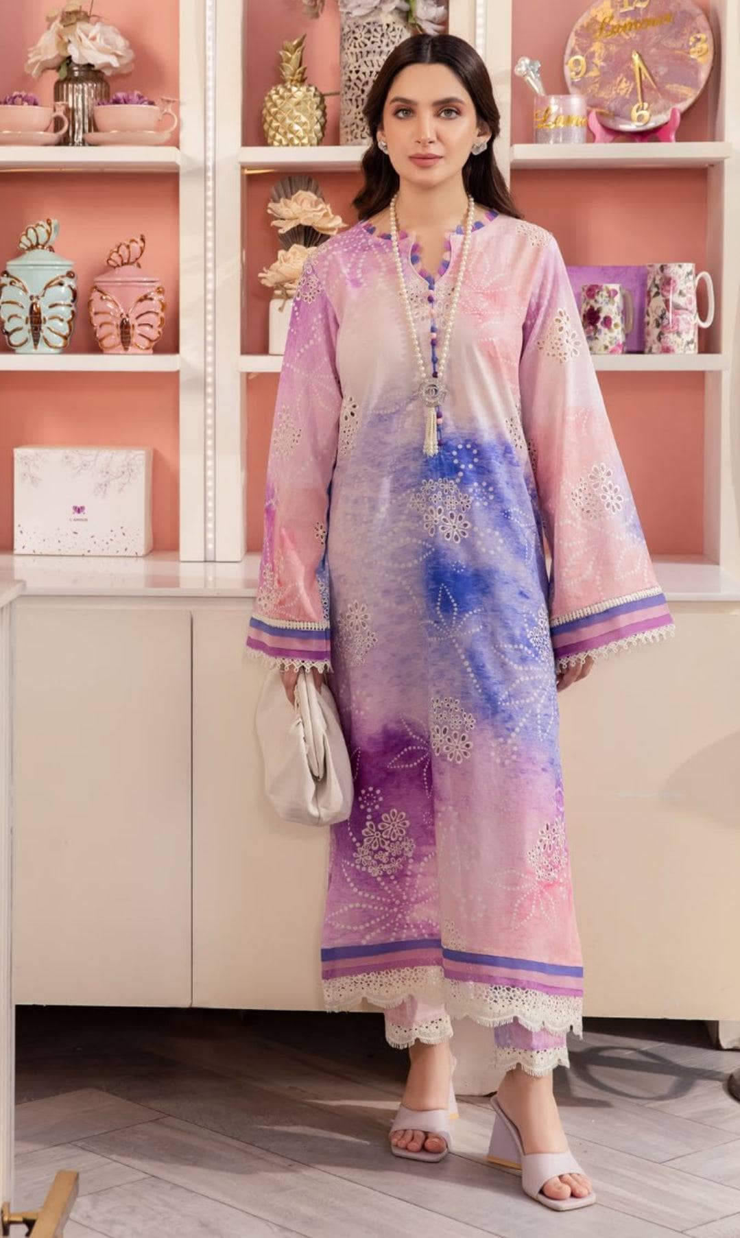 img_nureh_ballerina_chinakari_lawn_awwal_boutique