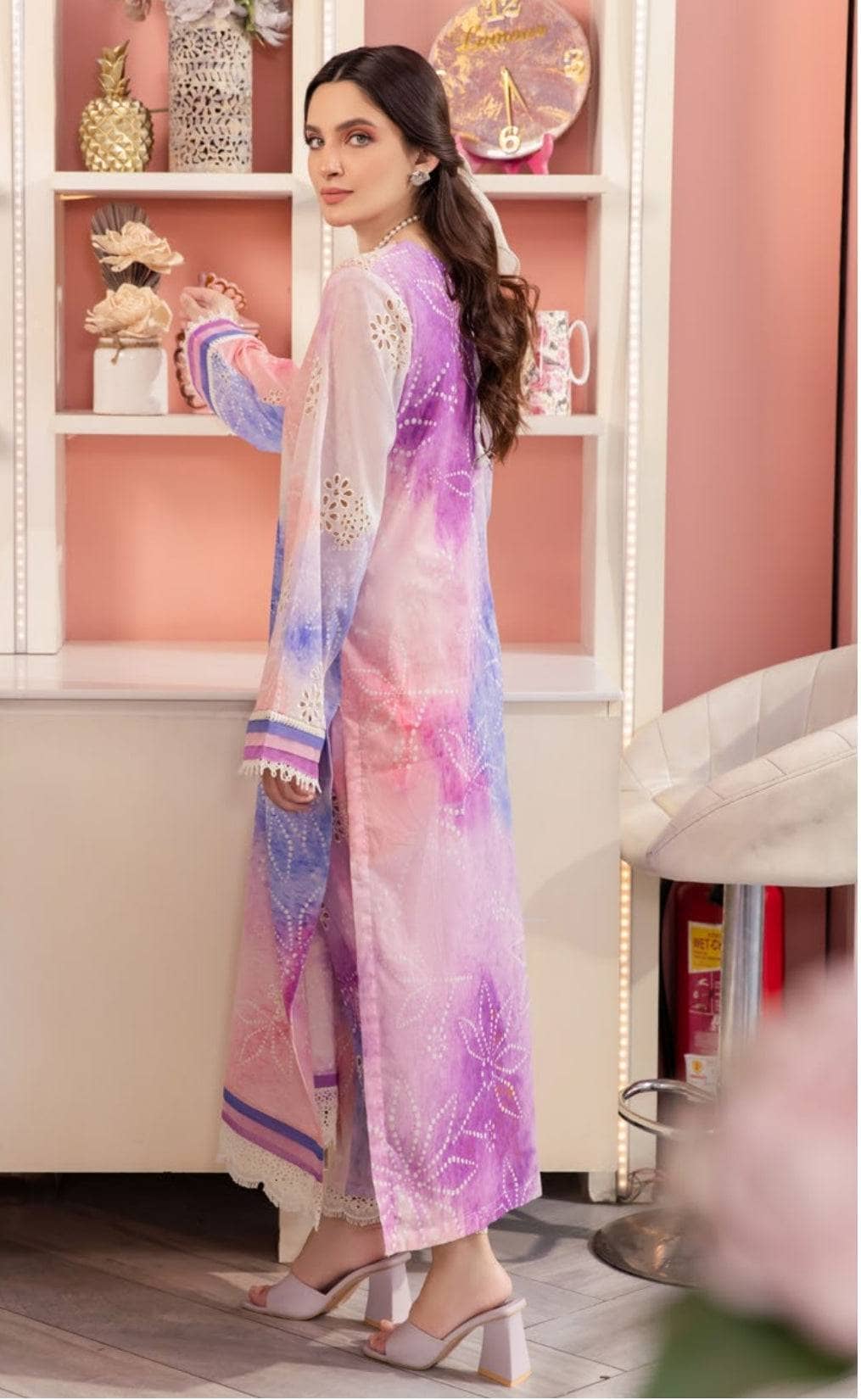 img_nureh_ballerina_chinakari_lawn_awwal_boutique