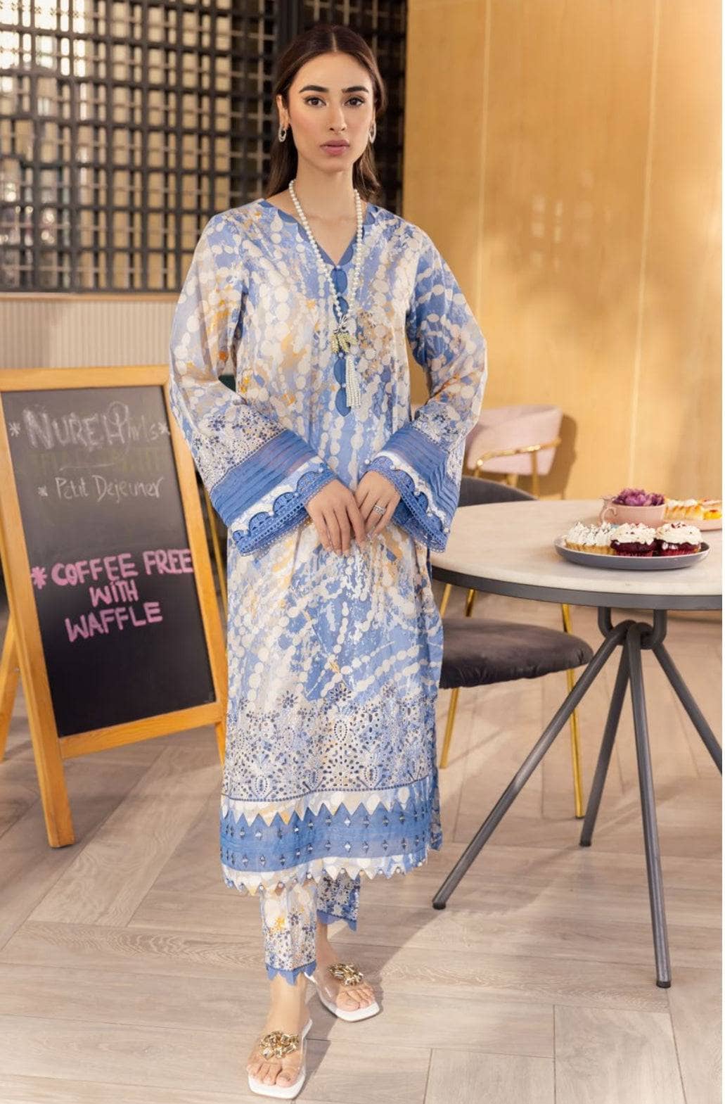 img_nureh_ballerina_chinakari_lawn_awwal_boutique