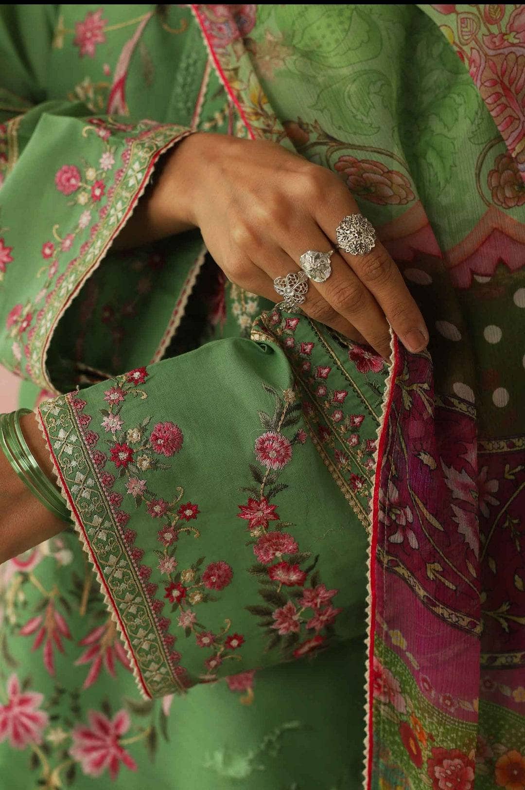 img_zara_shahjahan_lawn_23_awwal_boutique