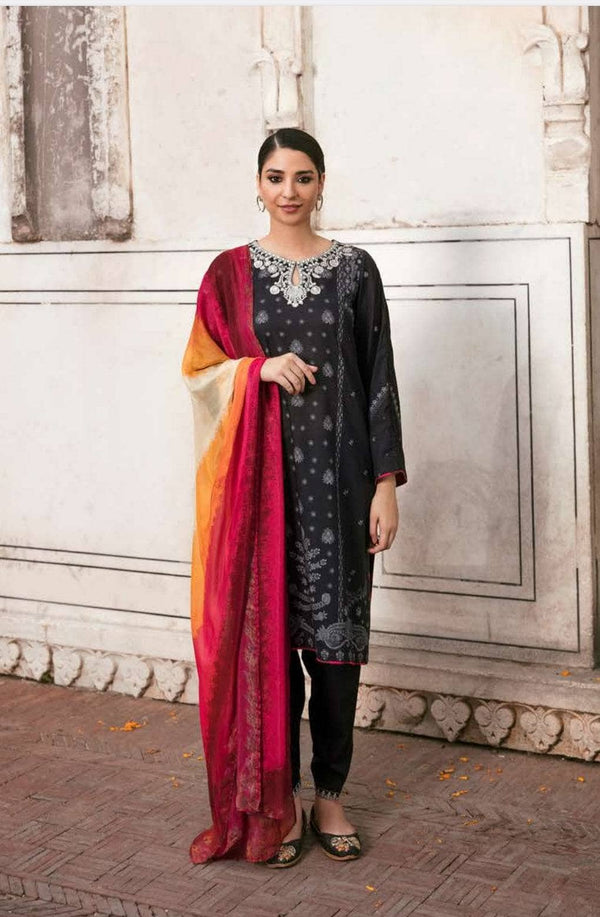 img_cross_stitch_eid_lawn_23_awwal_boutique