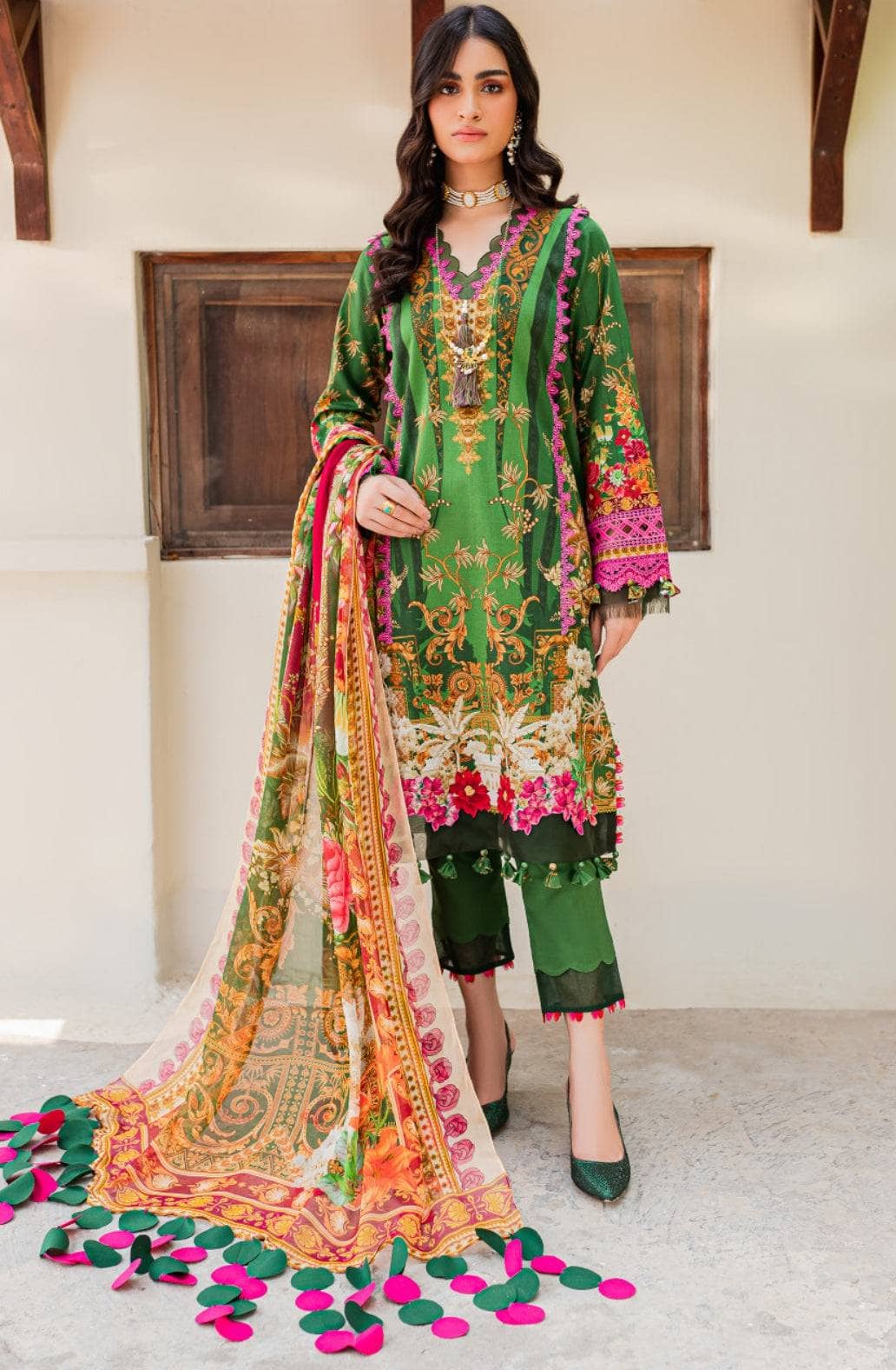 img_firdous_lawn_awwal_boutique