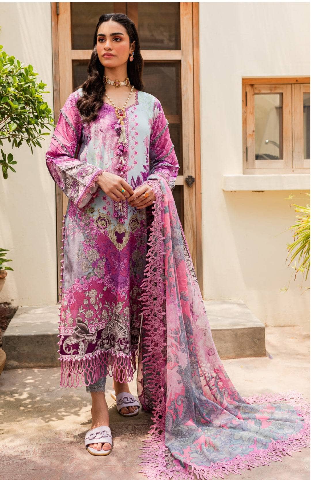 img_firdous_lawn_awwal_boutique