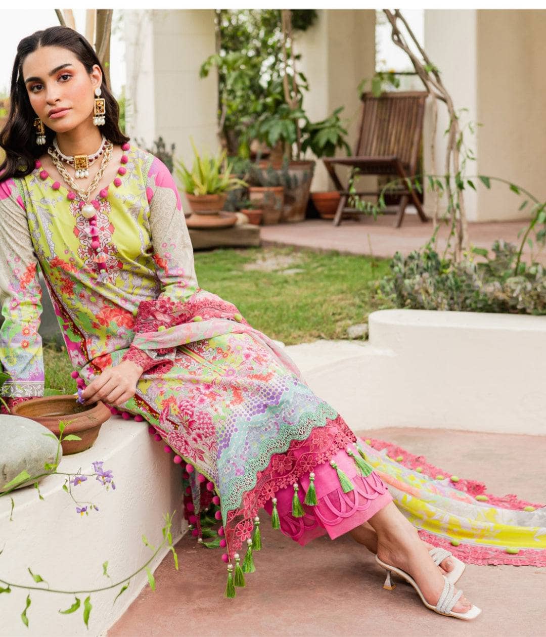 img_firdous_lawn_awwal_boutique