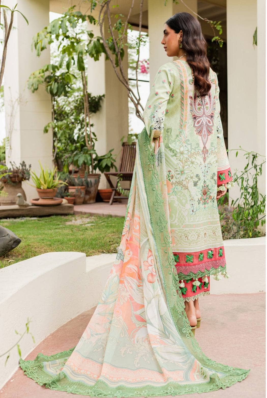 img_firdous_lawn_awwal_boutique