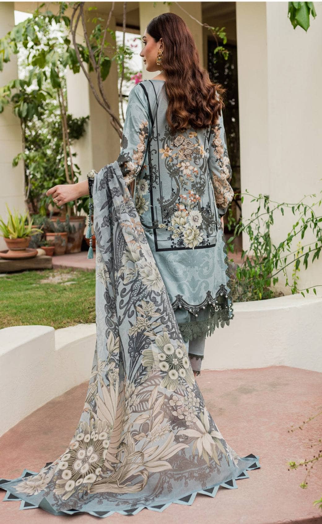 img_firdous_lawn_awwal_boutique
