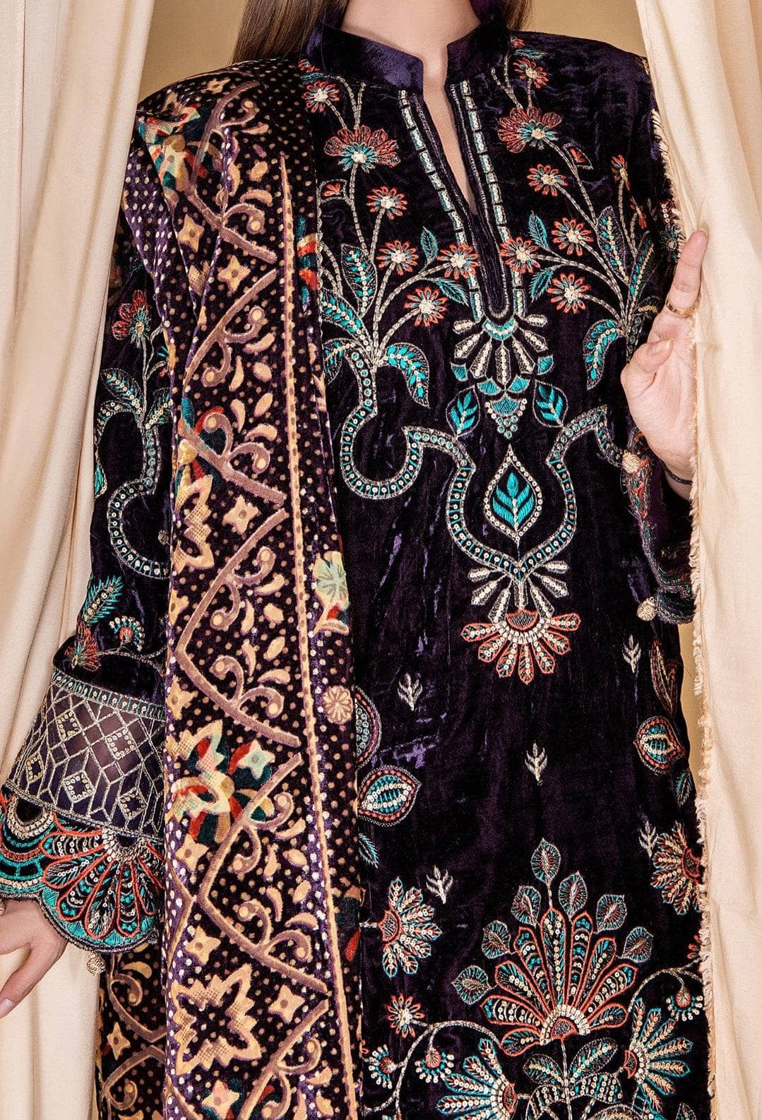 img_adans_libas_velvet_palachi_awwal_boutique