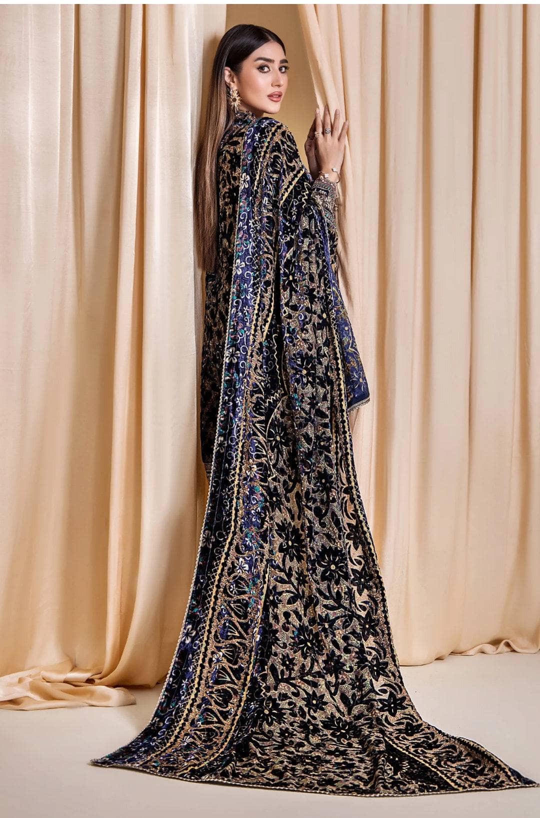 img_adans_libas_velvet_palachi_awwal_boutique