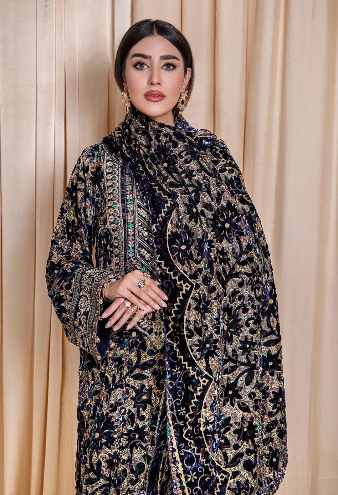 img_adans_libas_velvet_palachi_awwal_boutique