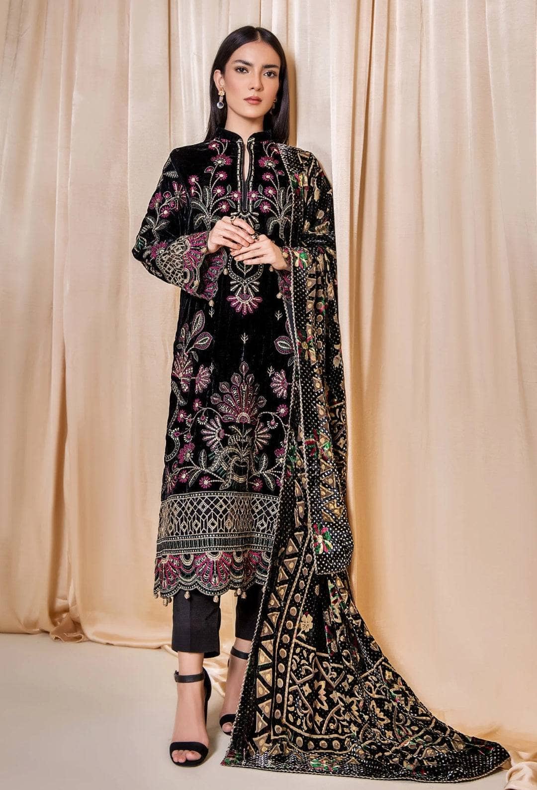 img_adans_libas_velvet_palachi_awwal_boutique