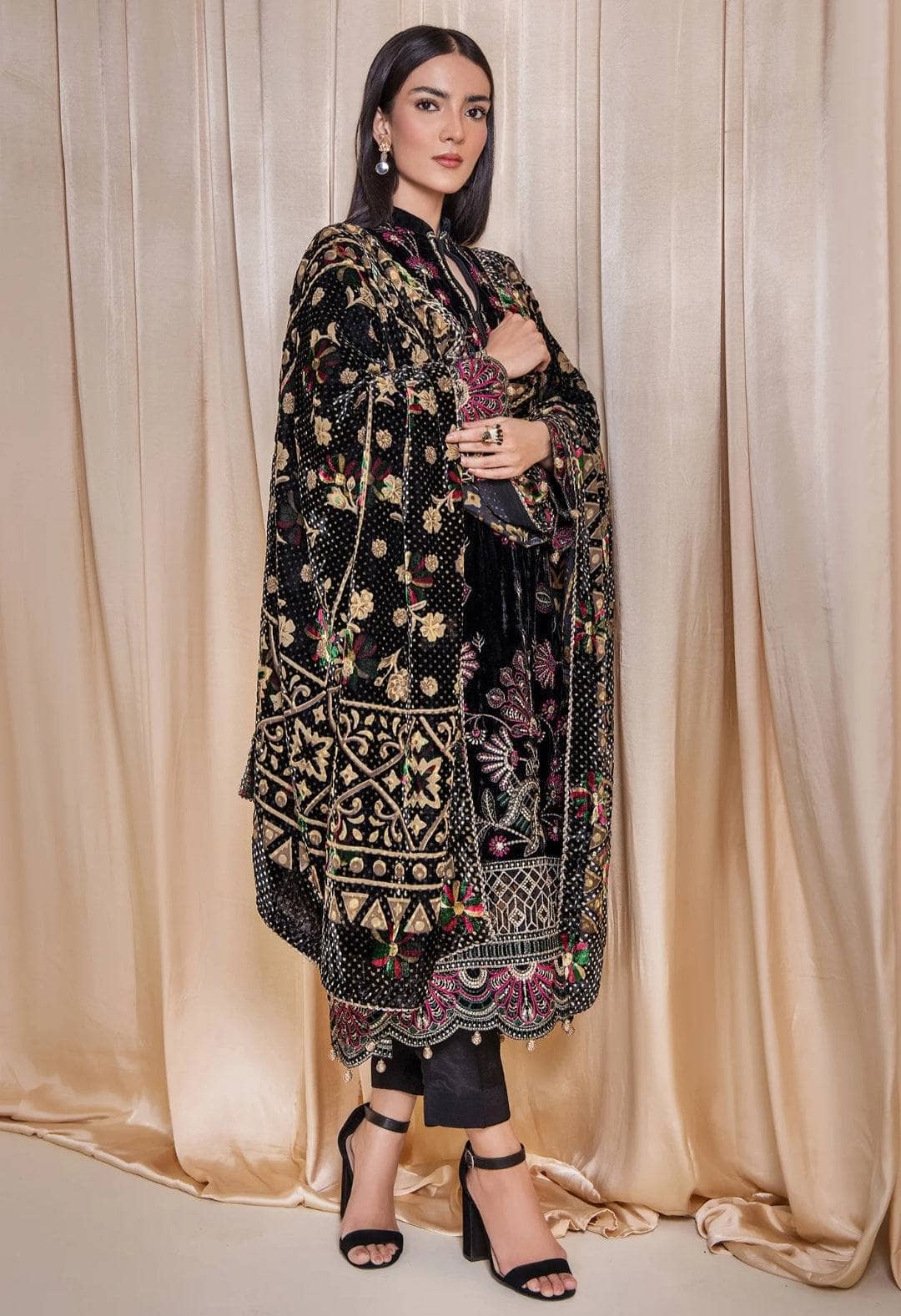 img_adans_libas_velvet_palachi_awwal_boutique