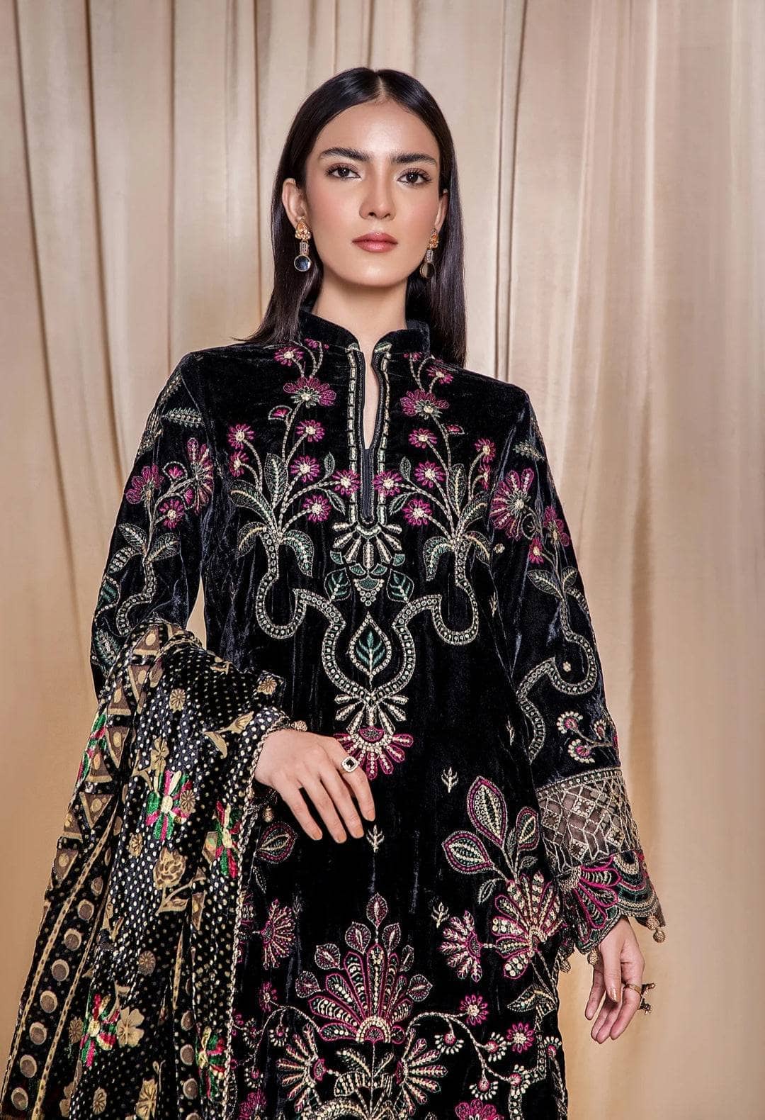 img_adans_libas_velvet_palachi_awwal_boutique