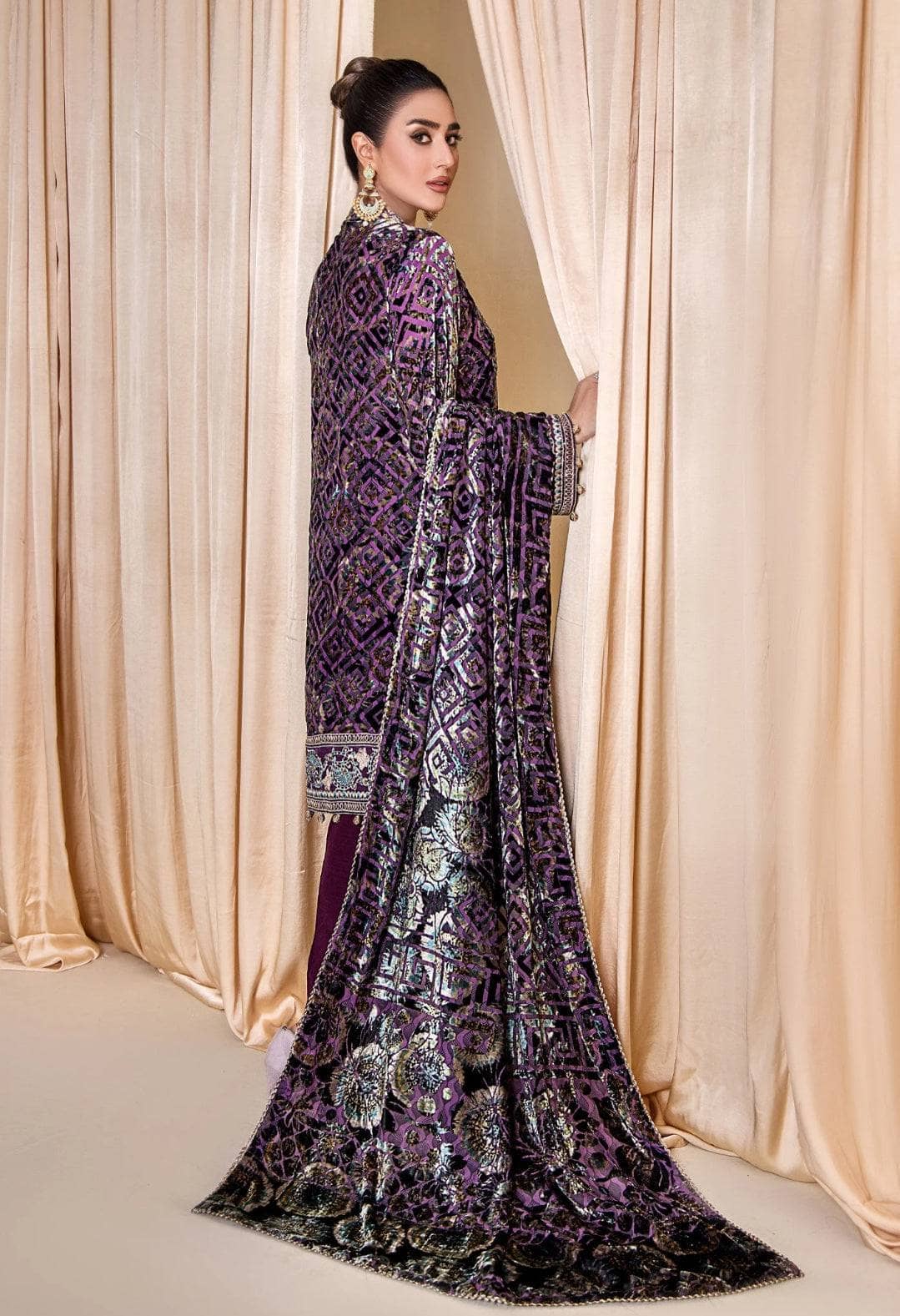 img_adans_libas_velvet_palachi_awwal_boutique