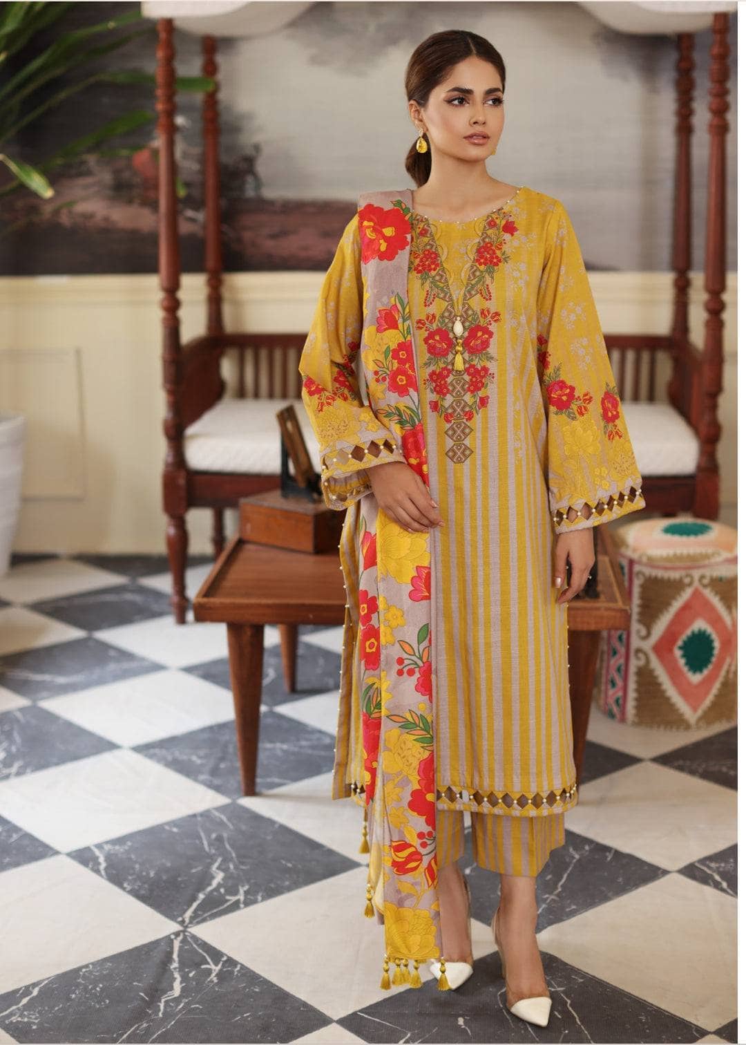 img_charizma_virsa_khaddar_awwal_boutique