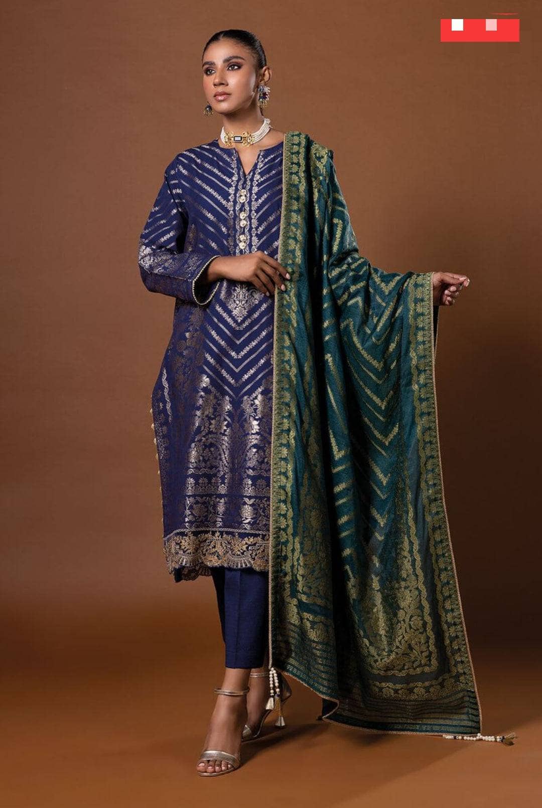 img_khaadi_jacquard_awwal_boutique