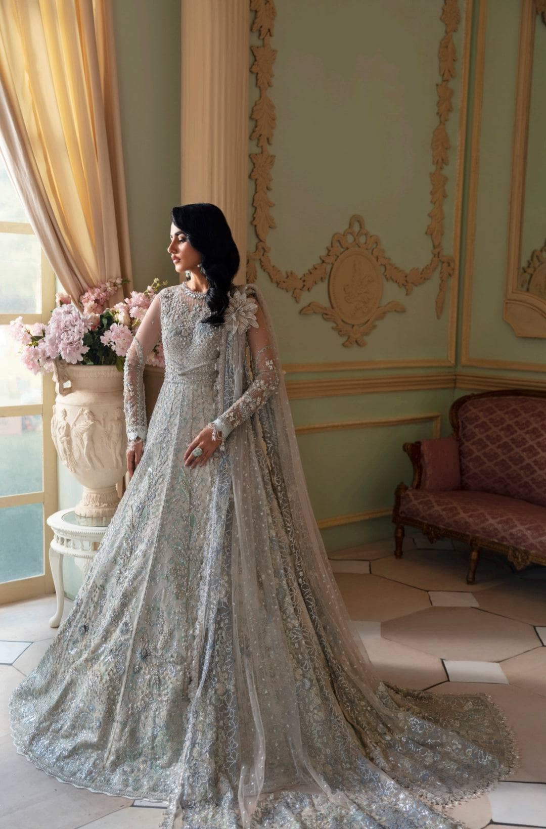 img_republic_womenswear_wedding_couture_awwal_boutique