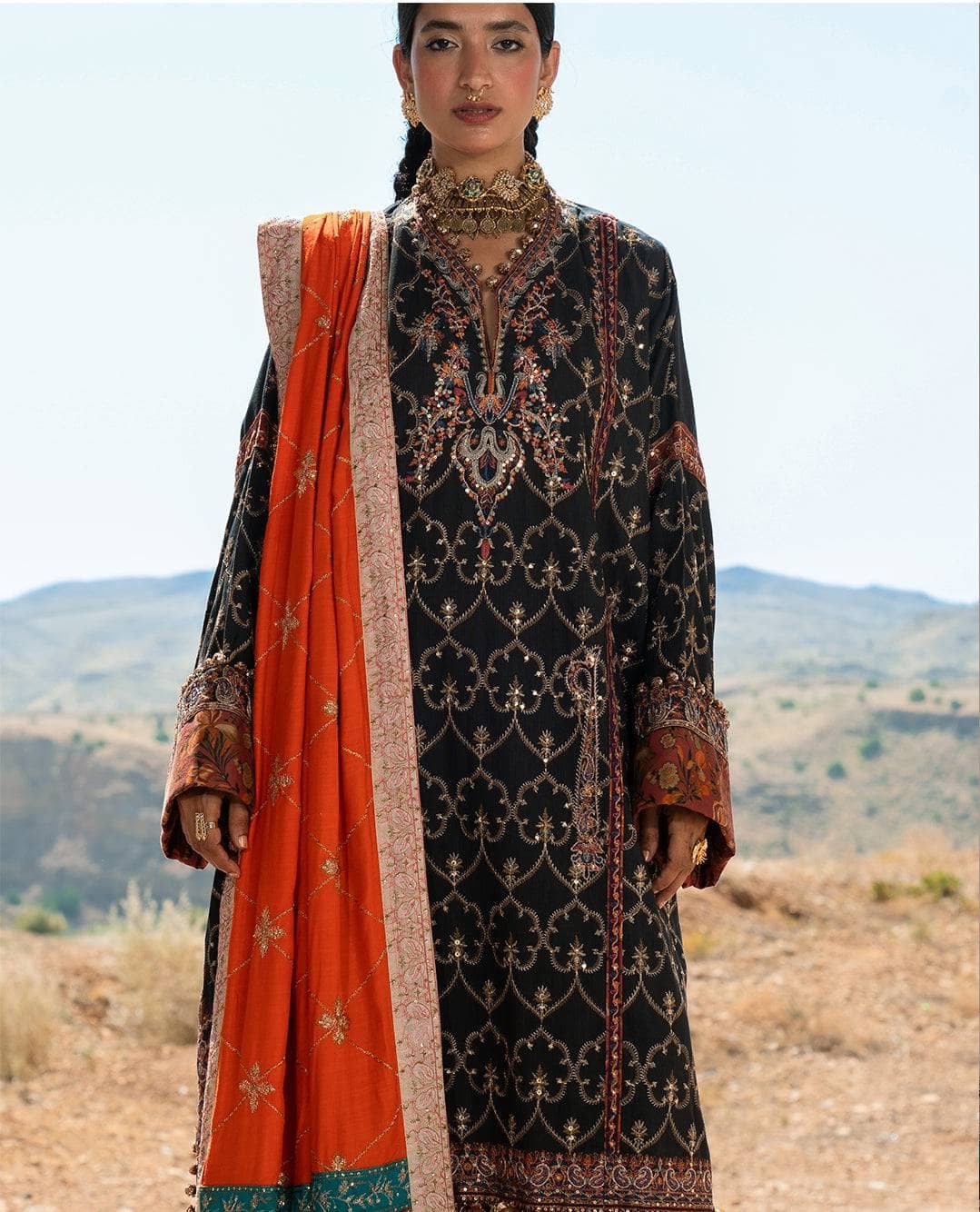 img_sana_safinaz_winter_23_awwal_boutique