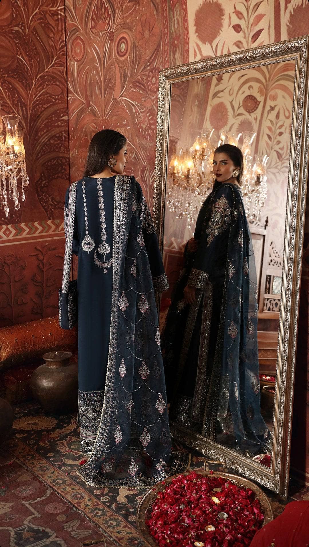 img_afrozeh_divani_silk_edit_23_awwal_boutique