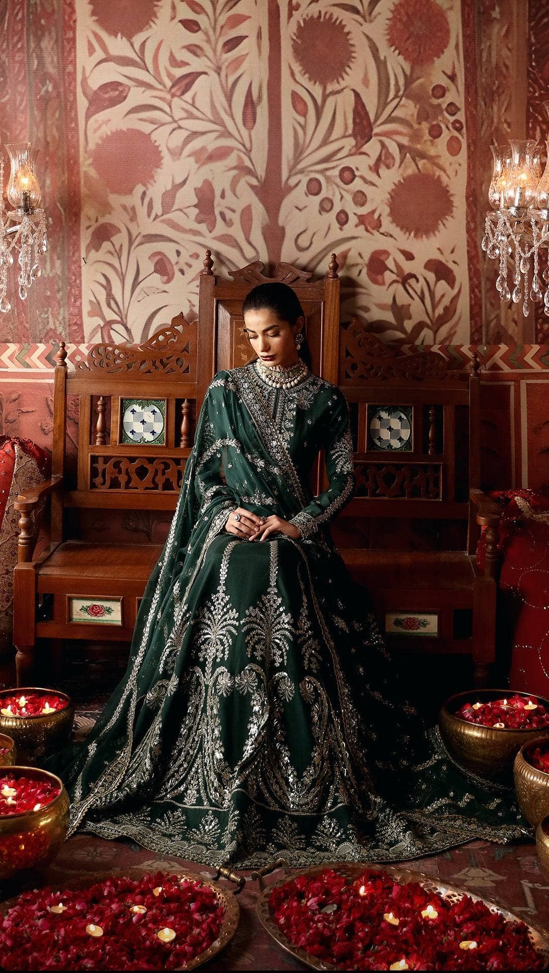 Restocked/Afrozeh Divani The Silk Edit 23/Zaib