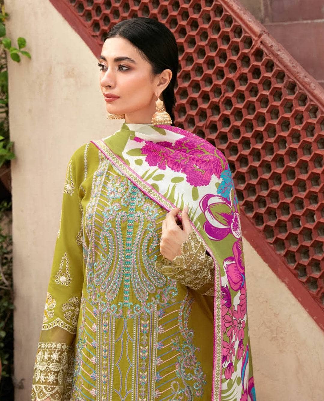 img_ramsha_mashaal_silk_dupatta_lawn_awwal_boutique