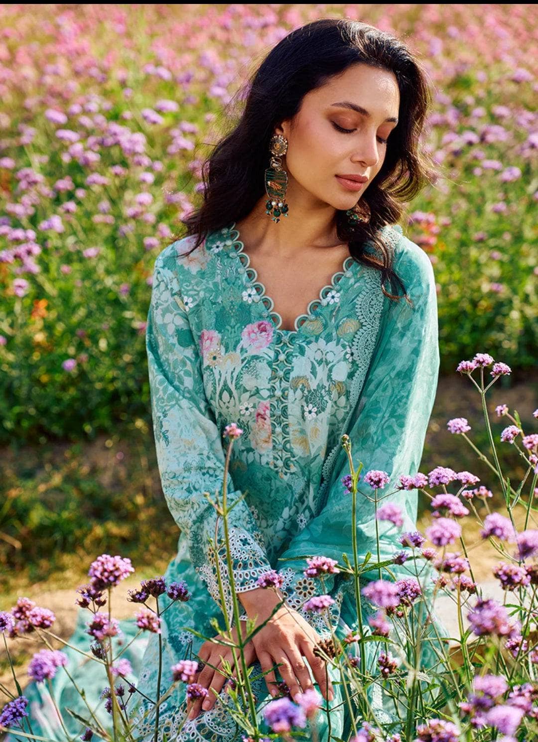 img_image_printkari_lawn_24_awwal_boutique