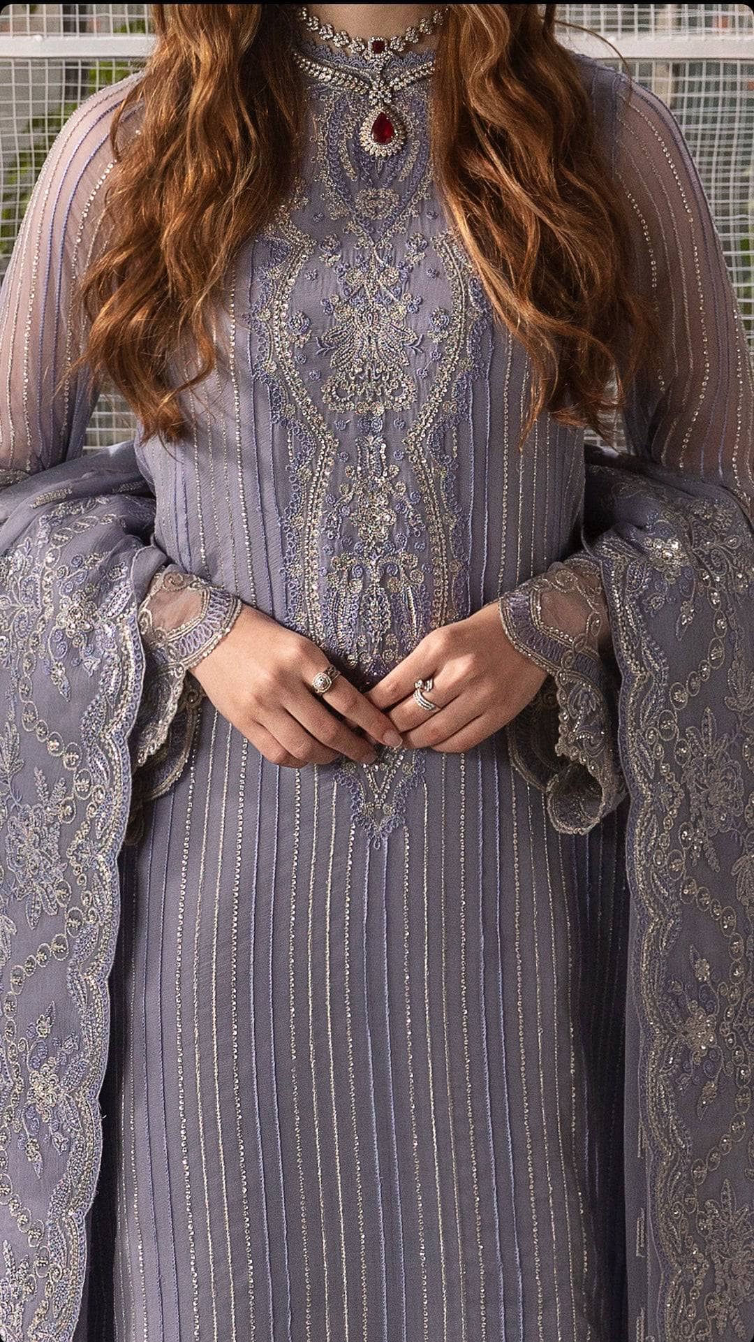 img_afrozeh_la_fuchsia_awwal_boutique