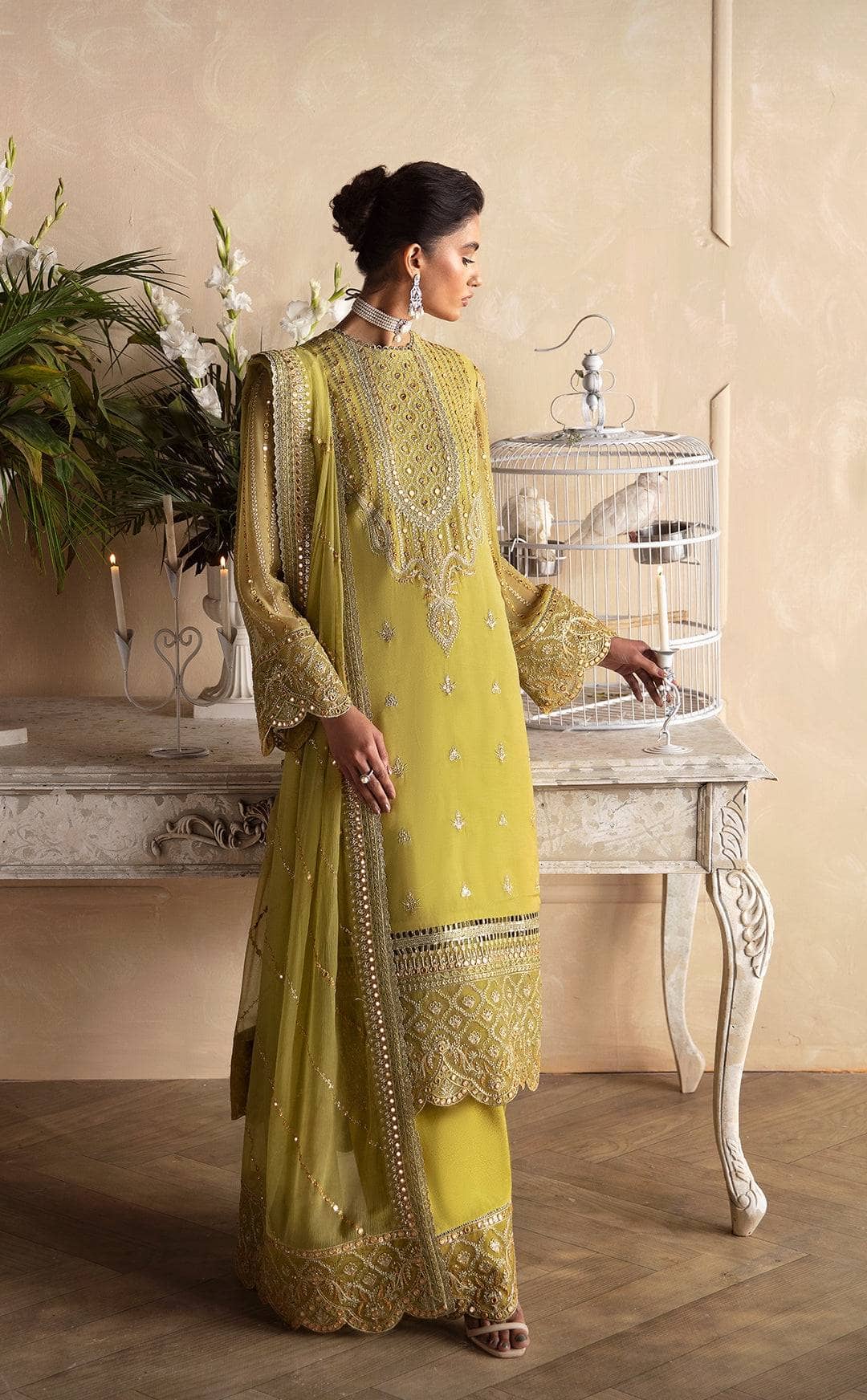 img_afrozeh_la_fuchsia_awwal_boutique