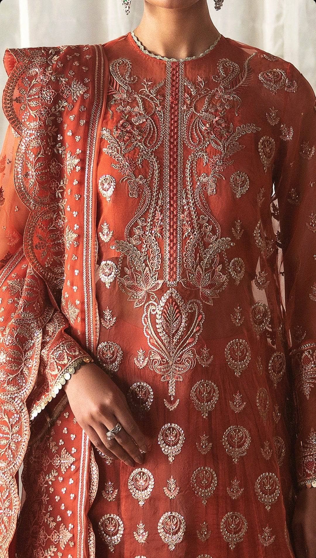 img_afrozeh_la_fuchsia_awwal_boutique