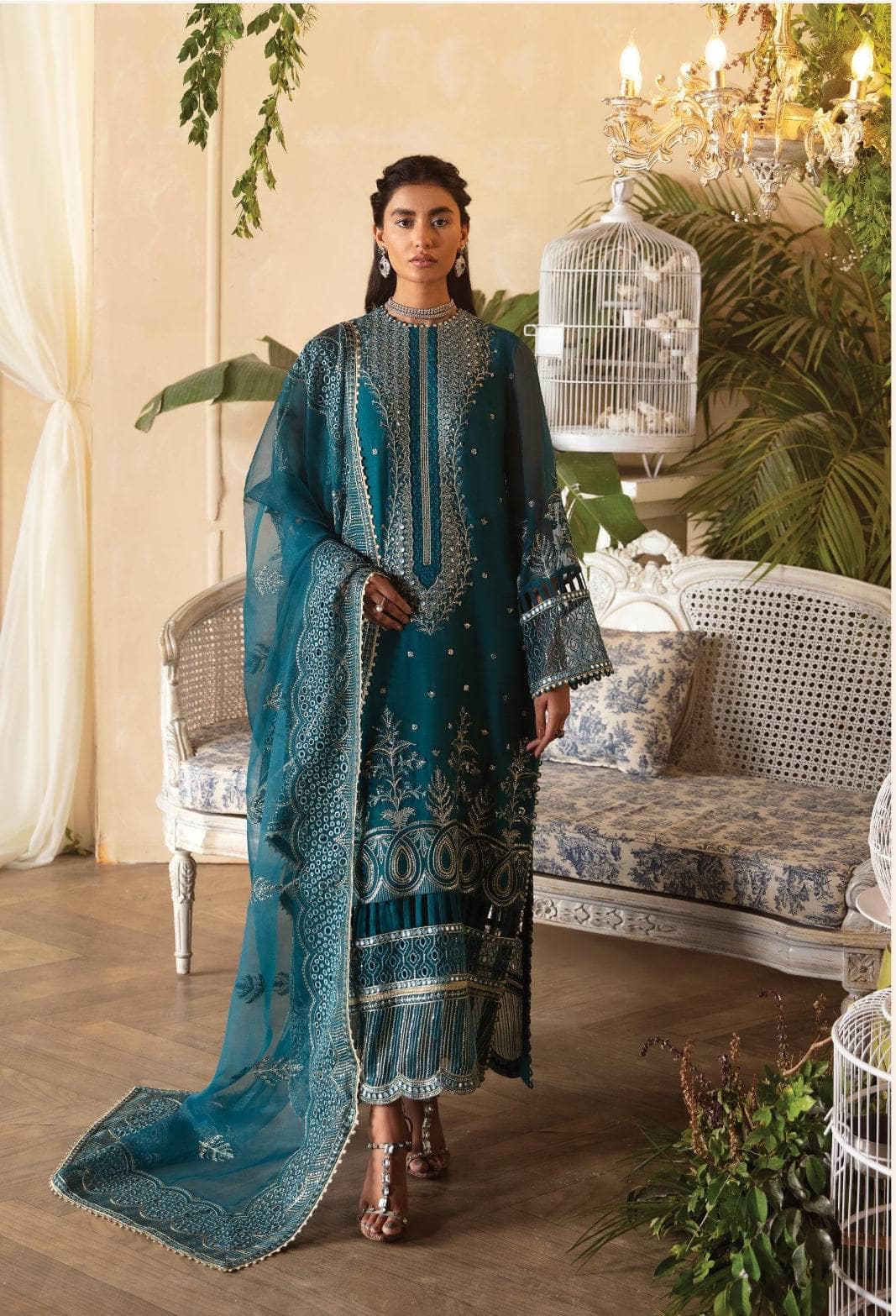 img_afrozeh_la_fuchsia_awwal_boutique