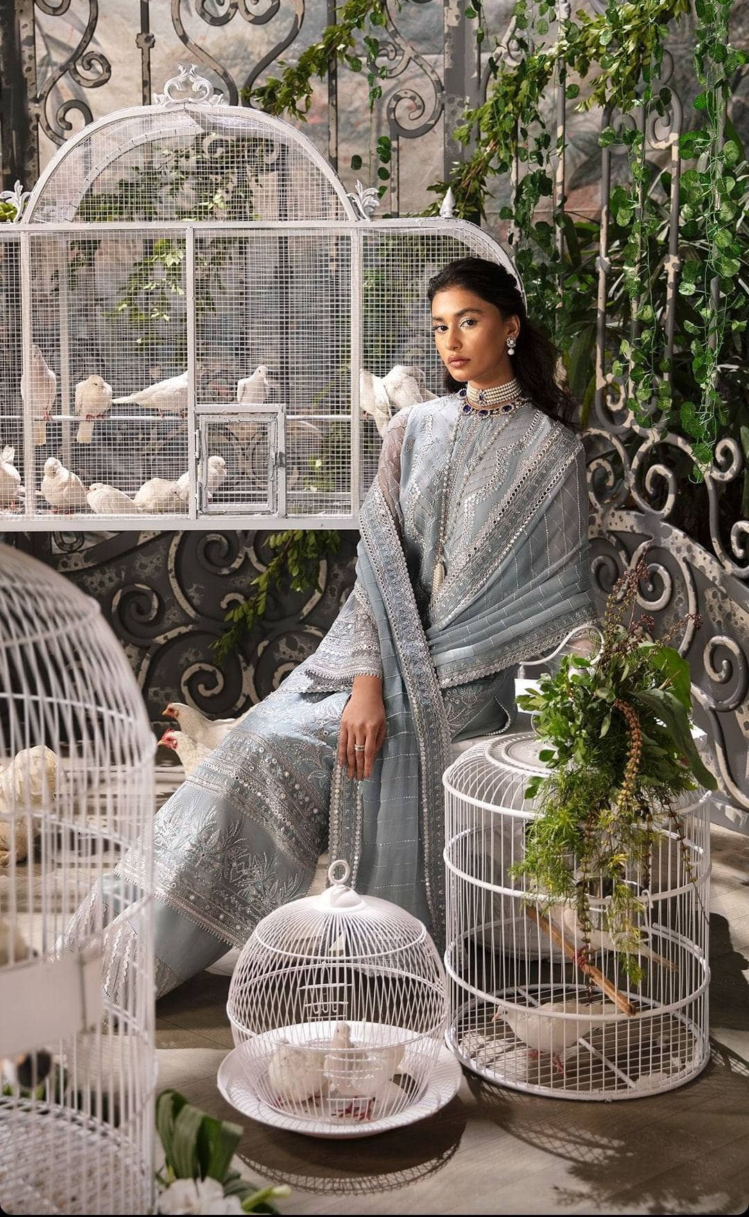 img_afrozeh_la_fuchsia_awwal_boutique