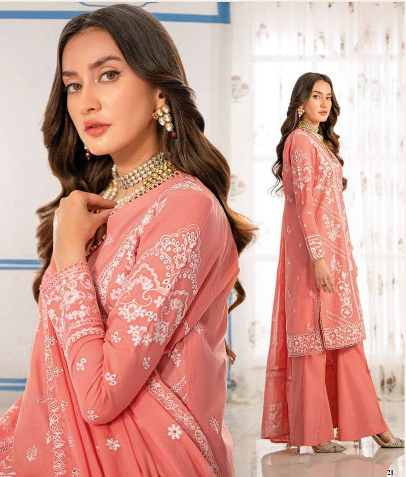 img_gul_ahmed_essentials_awwal_boutique