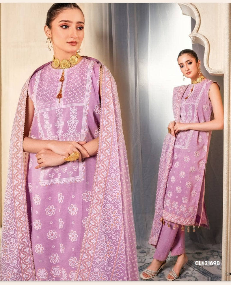 img_gul_ahmed_essentials_24_awwal_boutique