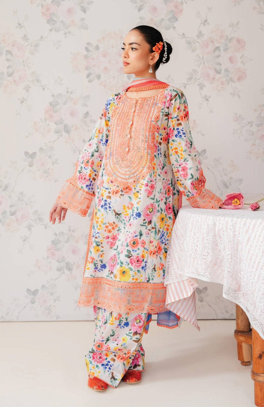 img_afrozeh_floral_charm_awwal_boutique