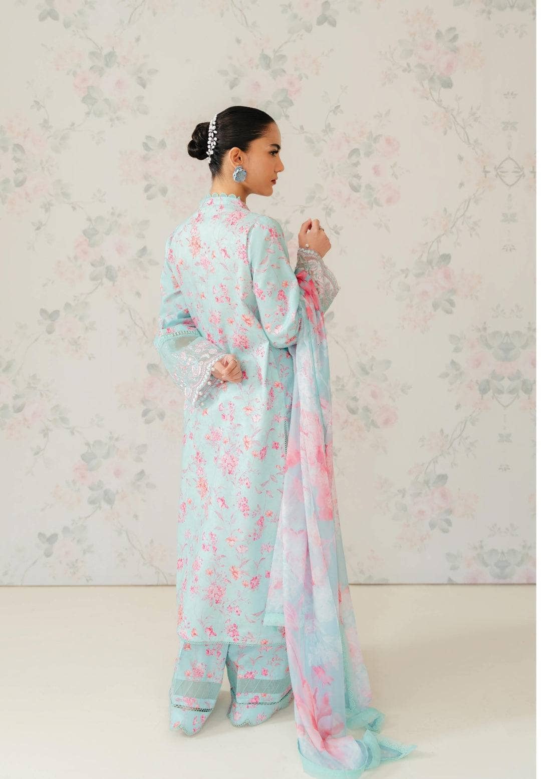 img_afrozeh_floral_charm_awwal_boutique