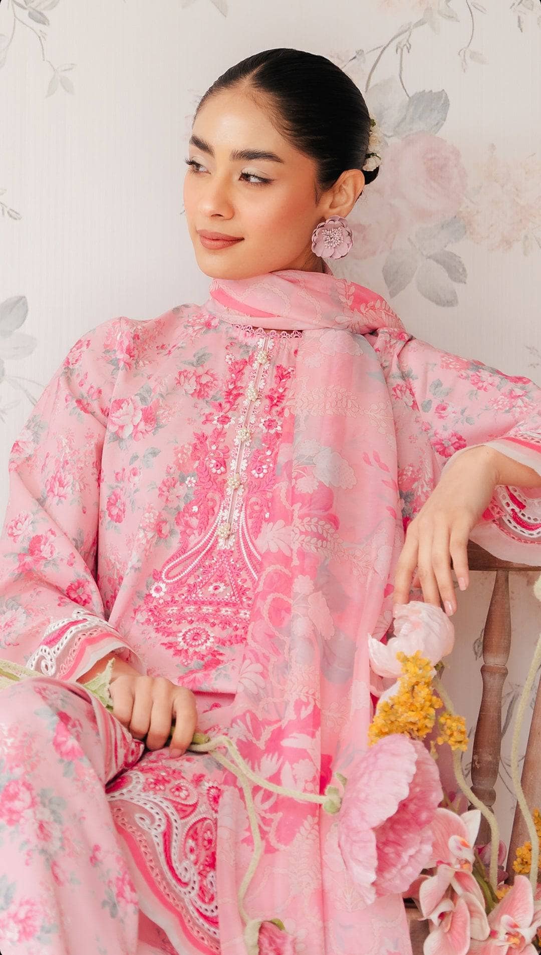 img_afrozeh_floral_charm_awwal_boutique