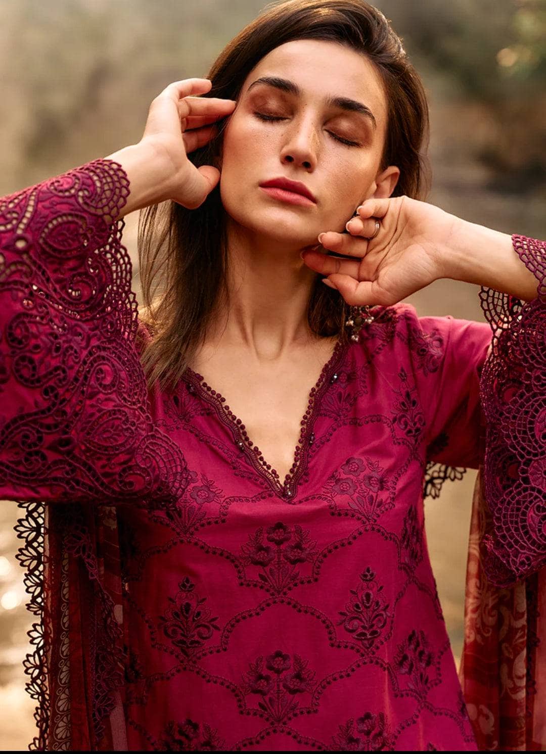 img_image_lawnkari_awwal_boutique