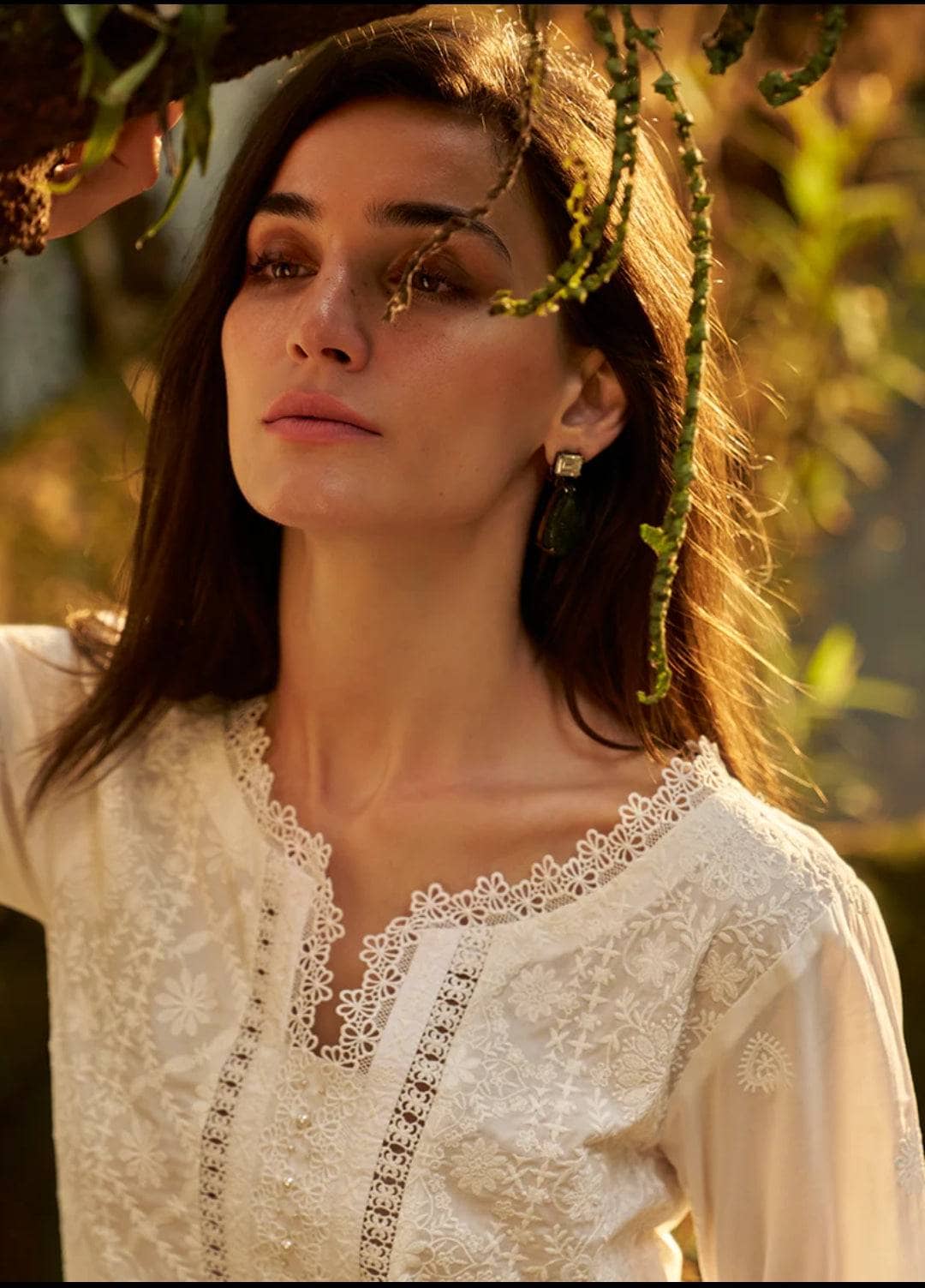 img_image_lawnkari_awwal_boutique