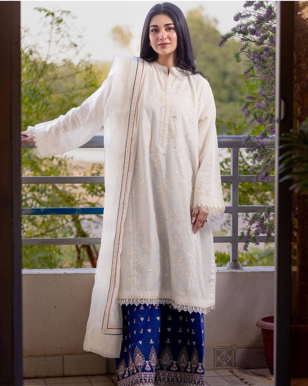 img_zara_shahjahan_lawn_24_awwal_boutique