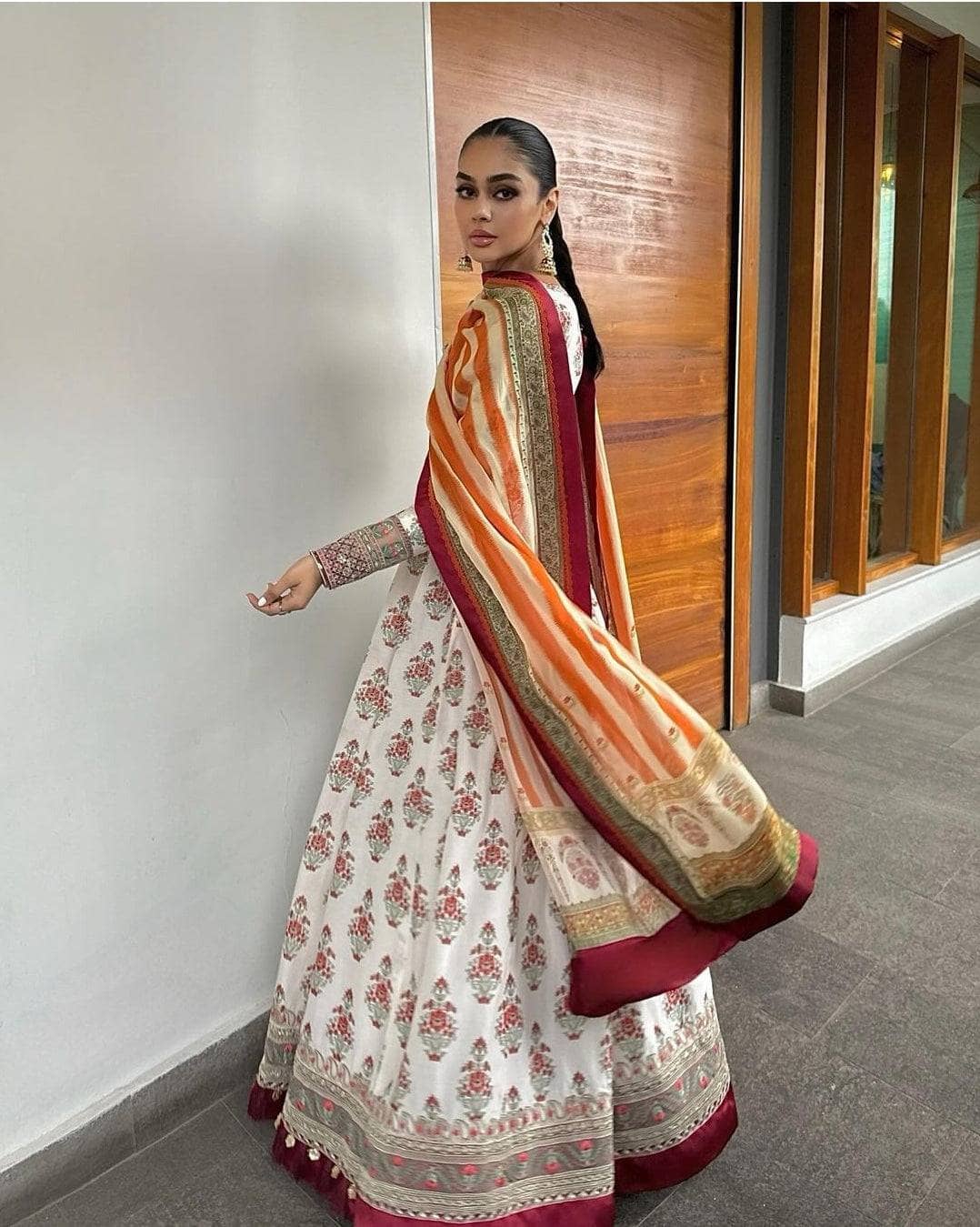 img_zara_shahjahan_lawn_24_awwal_boutique